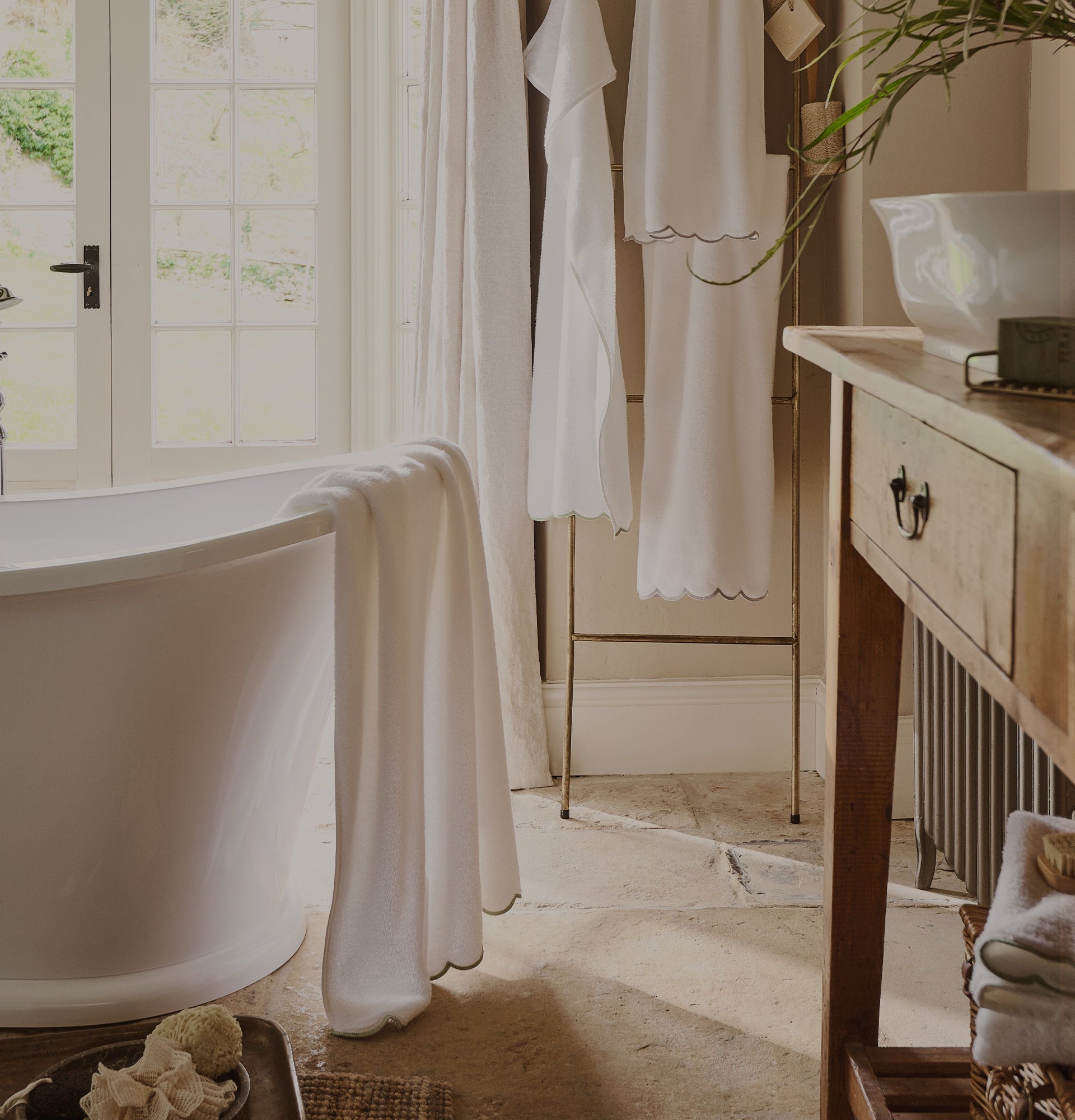 Vintage Bathroom Ideas for Inviting Timeless Charm