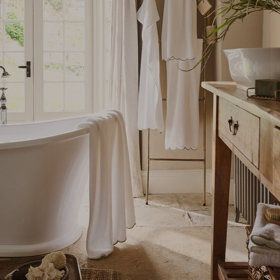 Vintage Bathroom Ideas for Inviting Timeless Charm
