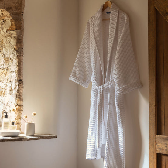 How to Create a Luxury At-Home Spa