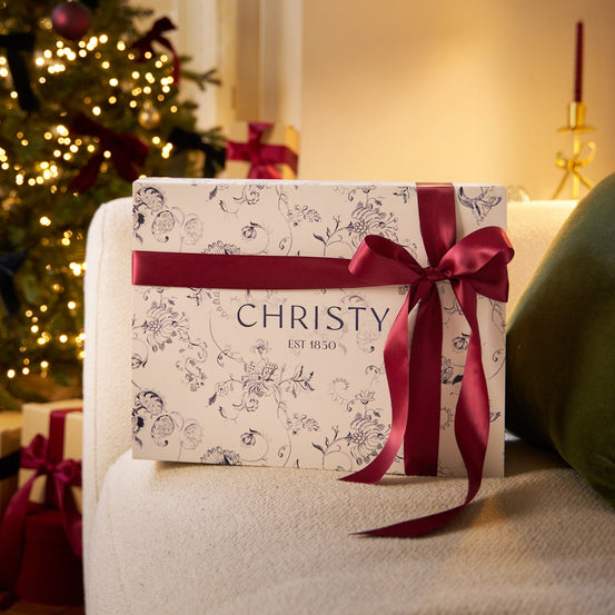 Gift Guide 2025: Towels, Robes & Loungewear Picks