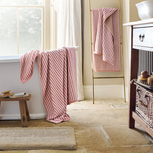 Ways to Inject Colour Into Your Bathroom This Spring