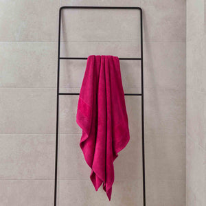 How to Fold Towels for a Luxurious Bathroom Experience