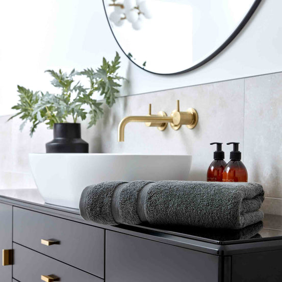 Bath Sheet vs Bath Towel: Which Is Better?