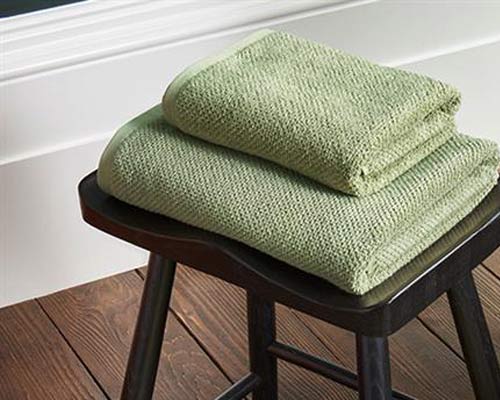 Why Do My Towels Smell? 5 Easy Ways to Remove Odours from Your Towels