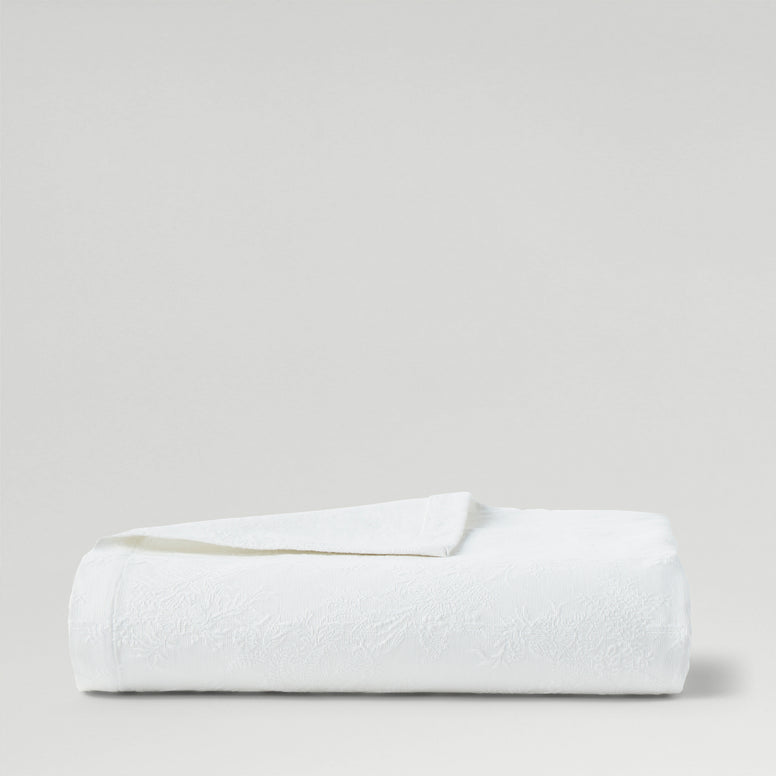 Beatrice Mattelasse Coverlet