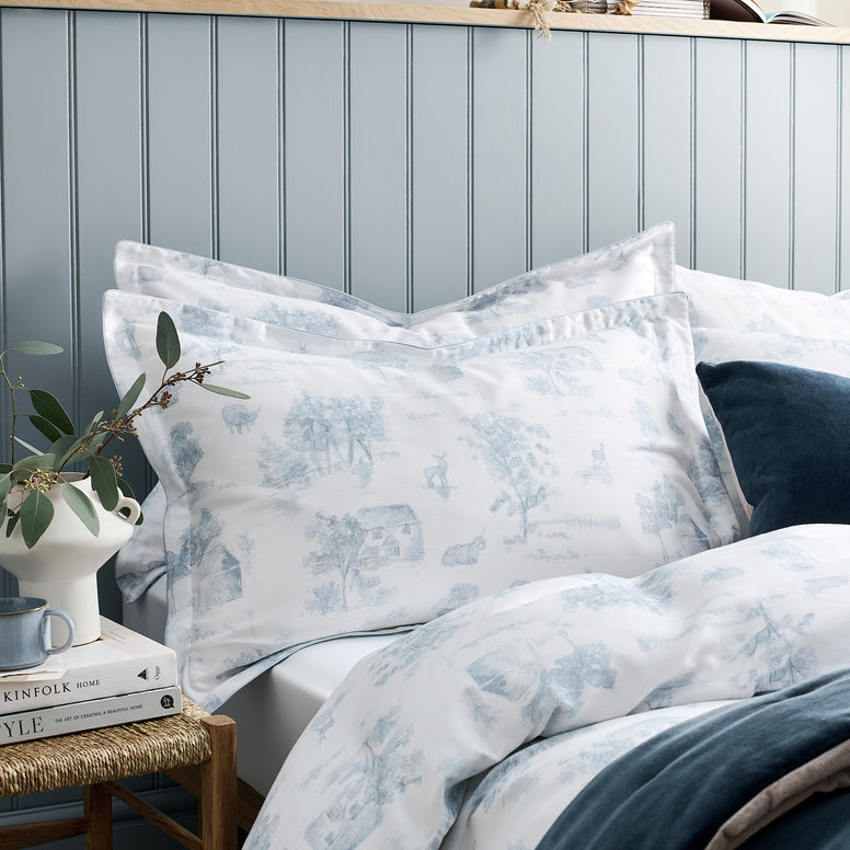 Cotswold Toile Standard Pillowcase Pair