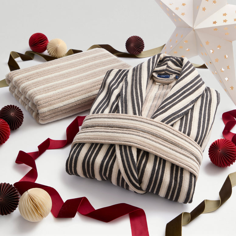 Darwin Towel & Robe Bundle