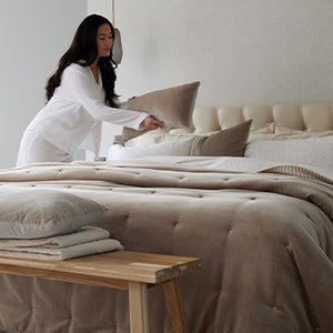 I need a calming space for reflection or meditation to set the scene for sleep.