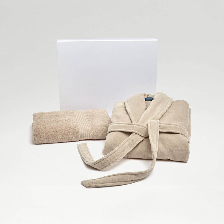 Supreme Luxe Lounger Gift Set