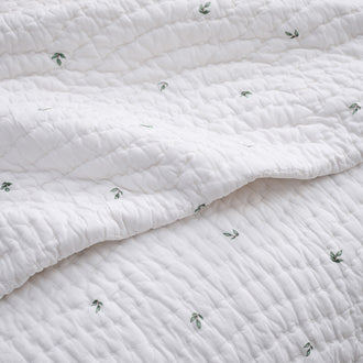 Vintage Posy Bedspread